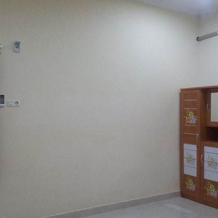 Penginapan Aisya Toa Daeng Makassar Kültér fotó